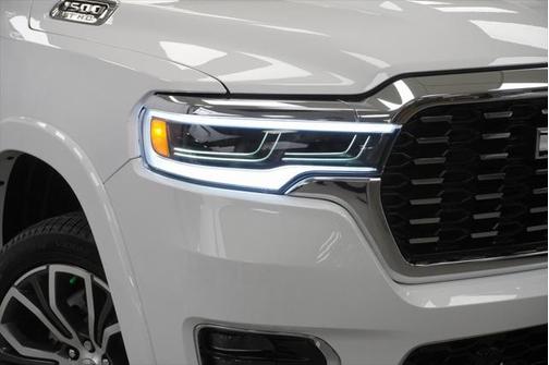 2025 RAM 1500 ST