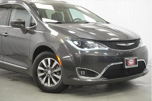 2020 Chrysler Pacifica Touring-L Plus