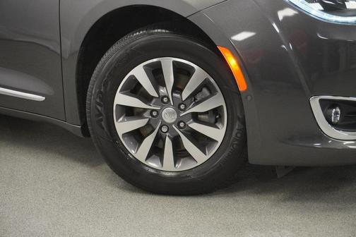 2020 Chrysler Pacifica Touring-L Plus