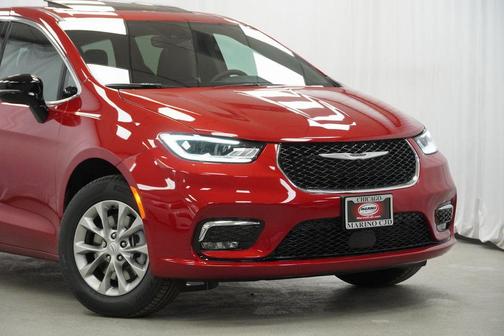 2026 Chrysler Pacifica L