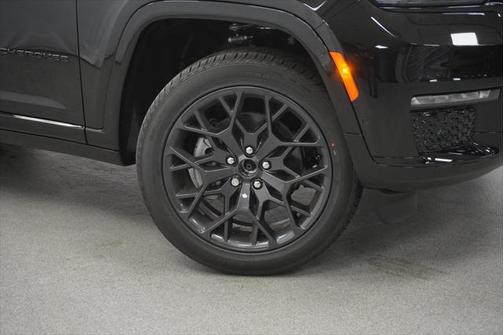2025 Jeep Grand Cherokee L Summit Reserve