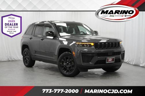 Baltic Gray Metallic Clearcoat 2026 Jeep Grand Cherokee Altitude