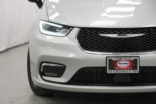 2026 Chrysler Pacifica L