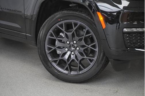 2025 Jeep Grand Cherokee L Summit Reserve