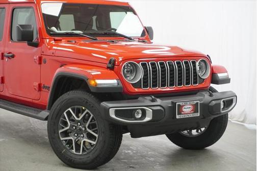 2025 Jeep Wrangler 4-Door Sahara 4x4