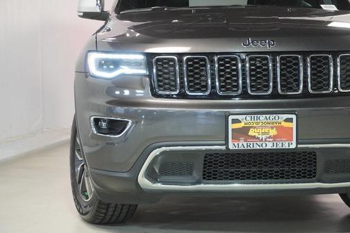 Photo 4 of 42 of 2018 Jeep Grand Cherokee Limited