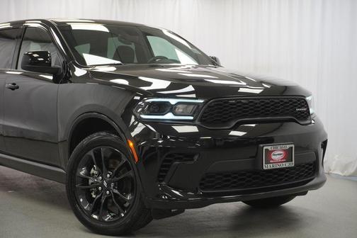DB Black Clearcoat 2025 Dodge Durango GT AWD