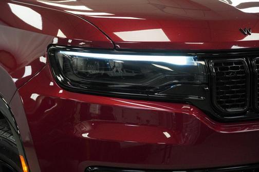 2024 Jeep Wagoneer Series II Carbide