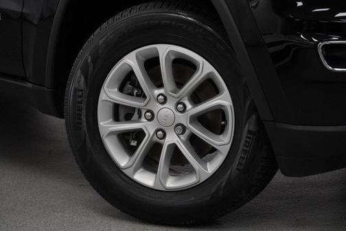 2022 Jeep Grand Cherokee Laredo