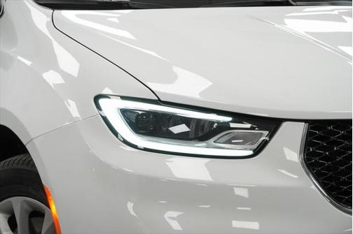 2025 Chrysler Pacifica L