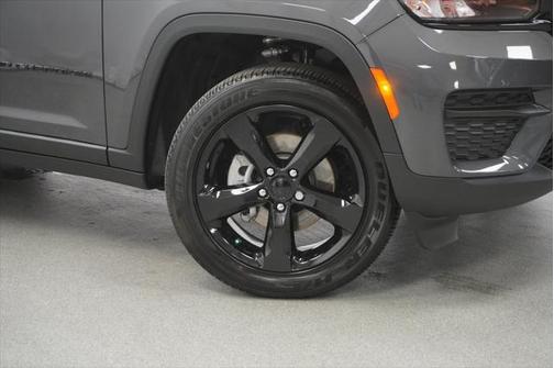 2024 Jeep Grand Cherokee Altitude
