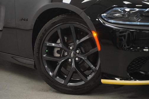 Pitch Black Clearcoat 2023 Dodge Charger R/T