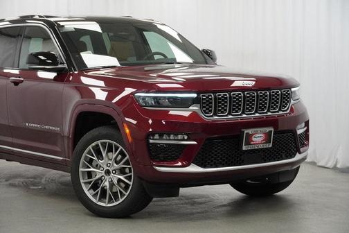 2025 Jeep Grand Cherokee Summit