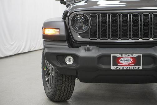 Granite Crystal Metallic Clearcoat 2026 Jeep Wrangler Sport S