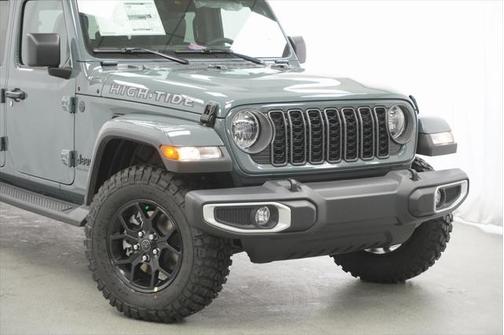 2025 Jeep Gladiator Sport