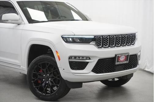 2022 Jeep Grand Cherokee Summit