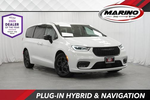 2024 Chrysler Pacifica Hybrid S Appearance Pkg