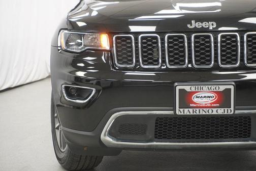Diamond Black Crystal Pearlcoat 2021 Jeep Grand Cherokee Limited
