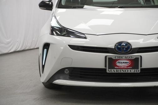 White 2022 Toyota Prius L