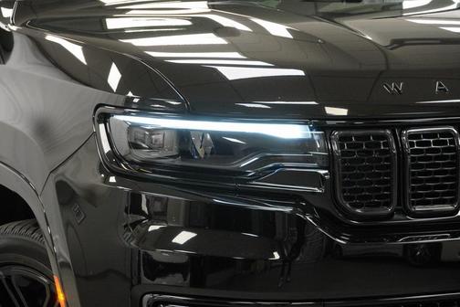 2024 Jeep Wagoneer Series II Carbide 4x4