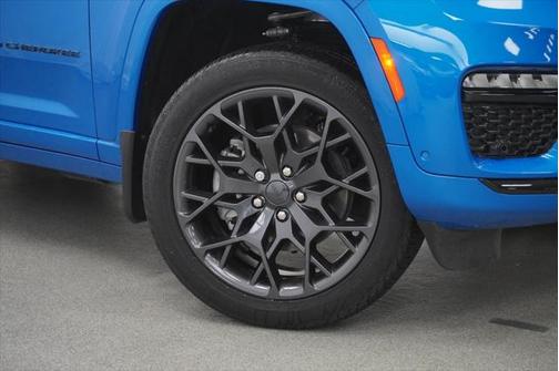 2023 Jeep Grand Cherokee 4xe Summit Reserve