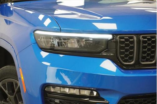 2023 Jeep Grand Cherokee 4xe Summit Reserve