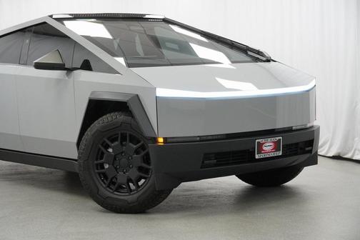 2024 Tesla Cybertruck Cyberbeast