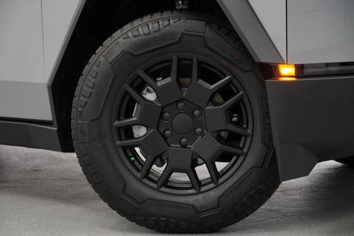 2024 Tesla Cybertruck Cyberbeast