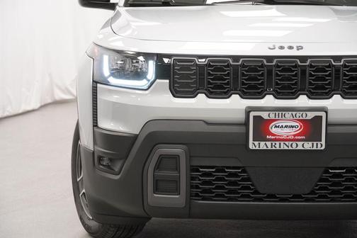 2026 Jeep Cherokee Laredo 4x4