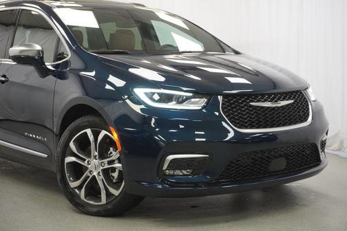 Fathom Blue Pearlcoat 2024 Chrysler Pacifica L