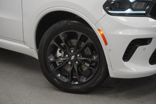 White Knuckle Clearcoat 2023 Dodge Durango R/T AWD