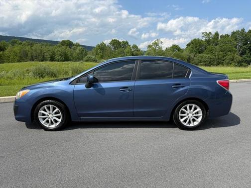 2013 Subaru Impreza 2.0i Premium