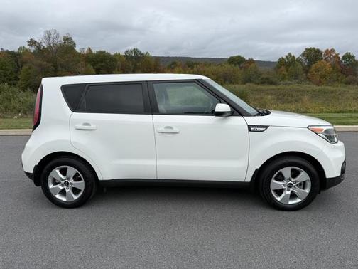2017 Kia Soul Base