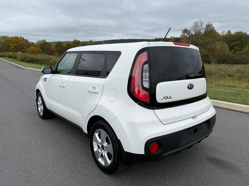 2017 Kia Soul Base