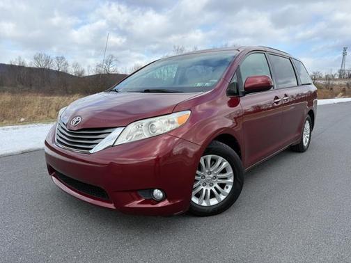 2013 Toyota Sienna XLE