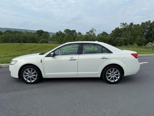 2012 Lincoln MKZ Base