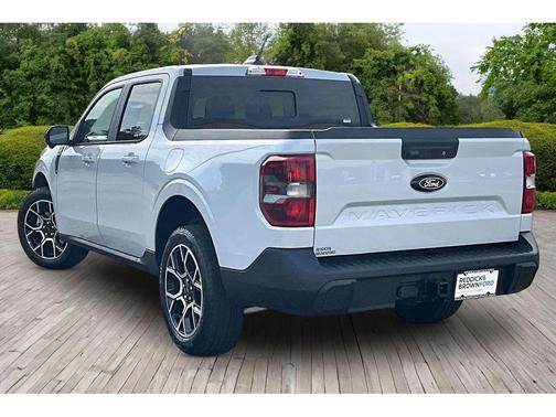 Space White Metallic 2026 Ford Maverick Lariat