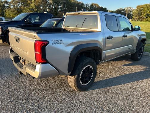 2024 Toyota Tacoma TRD Off Road