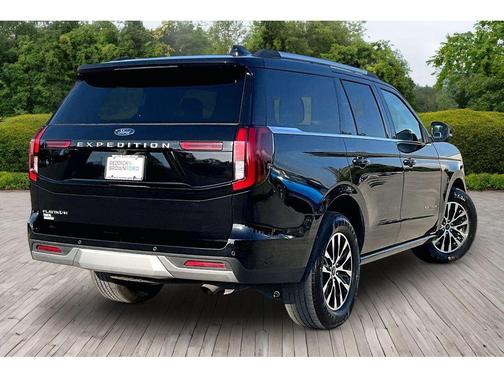 Agate Black Metallic 2025 Ford Expedition Platinum