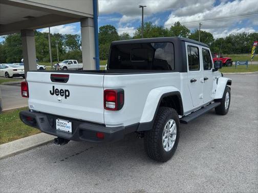 2023 Jeep Gladiator Sport S