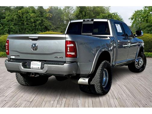 2021 RAM 3500 Laramie Crew Cab 4x4 8' Box