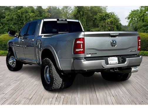 2021 RAM 3500 Laramie Crew Cab 4x4 8' Box