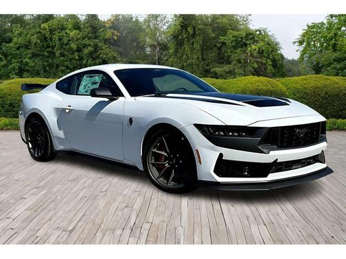 2025 Ford Mustang Dark Horse Fastback