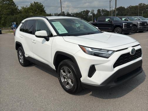 2024 Toyota RAV4 Hybrid XLE