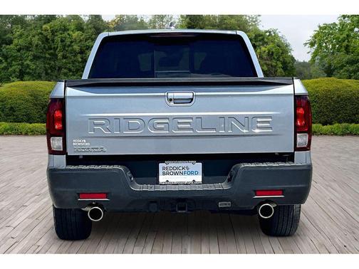 Crystal Black Pearl 2025 Honda Ridgeline RTL