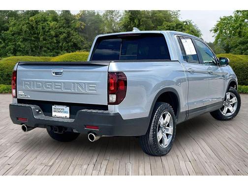 Crystal Black Pearl 2025 Honda Ridgeline RTL