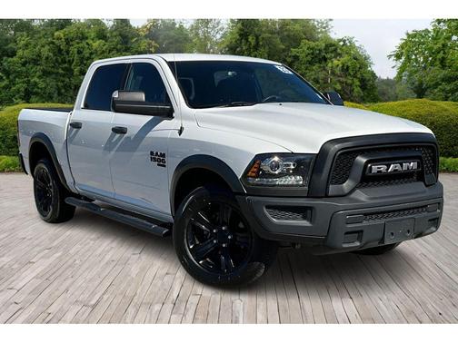 2023 RAM 1500 Classic Warlock Crew Cab 4x4 5'7' Box