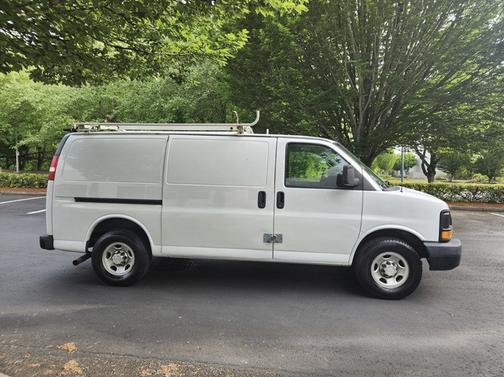 2016 Chevrolet Express 2500 Work Van