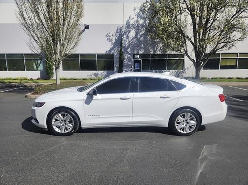 White 2019 Chevrolet Impala