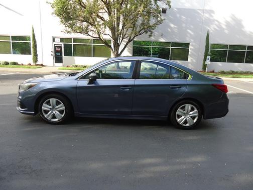 2018 Subaru Legacy 2.5i